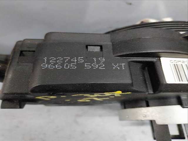 Foto 3ª: Mando Multifuncion Peugeot 307 1.6 HDI [D-9HZ] (2006)