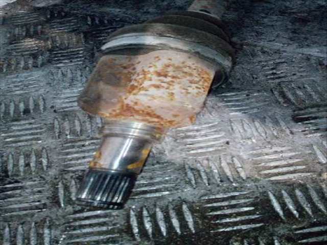 Foto 3ª: Transmision Delantera Izquierda Ford Focus TREND 90CV 66KW [HHDA] (2006)