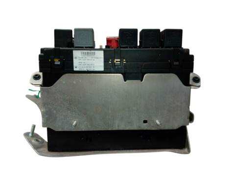 Foto 2ª: Caja Reles Fusibles Mercedes Clase S 220 S 320 CDI 221.022 221.122) 235CV (2005)