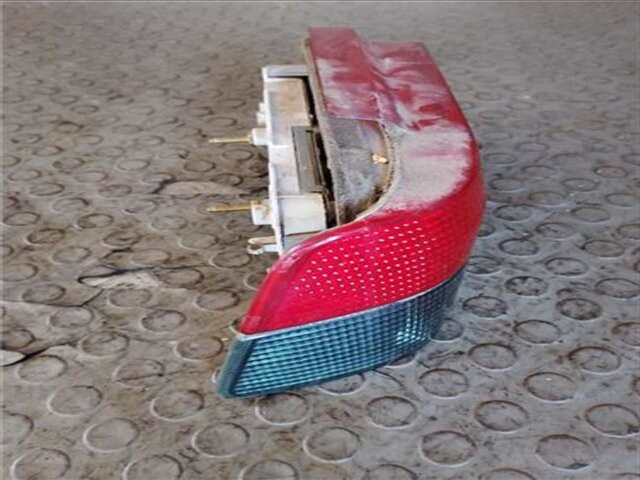 Foto 3ª: Piloto Trasero Izquierdo Peugeot 309 1.9 GTI [D2H]