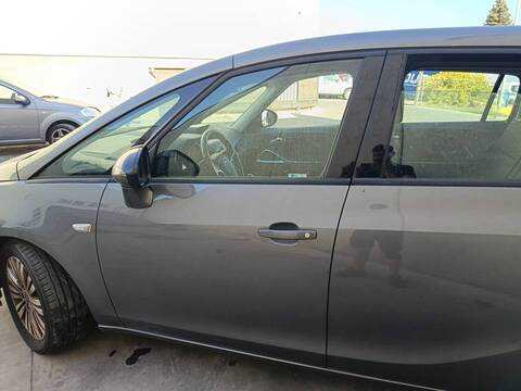 Puerta Delantera Izquierda Opel Zafira B16DTH