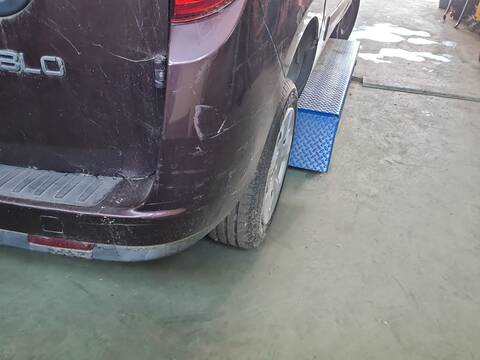 Foto 3ª: Paragolpes Trasero Fiat Doblo DYNAMIC 105CV 77KW [198 A3.000] (2010)