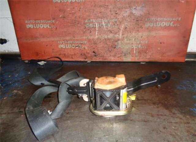 Cinturón Delantero Derecho Nissan Almera 1.8