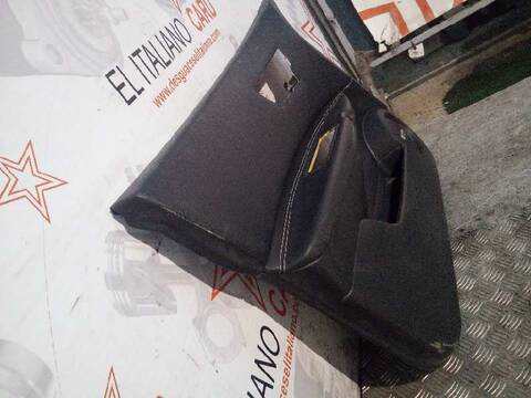 Foto 3ª: Tapizados Cartoneras Nissan Qashqai ACENTA 150CV 110KW [M9R832] (2010)