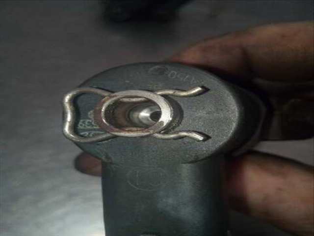 Foto 4ª: Inyectores Kia Sorento 2.5 CRDI EX 140CV 103KW [D4CB] (2005)