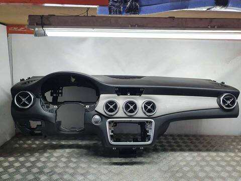 Salpicadero Mercedes Clase G 230 GLA 200 CDI 156.908) 136CV 100KW