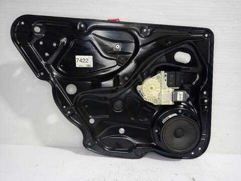 Elevalunas Manual Trasero Izquierdo Volkswagen Passat ADVANCE BLUEMOTION 105CV