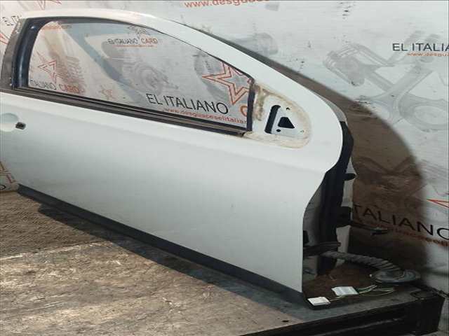 Foto 2ª: Puerta Delantera Derecha Nissan Qashqai TEKNA PREMIUM 110CV 81KW [K9K430] (2011)