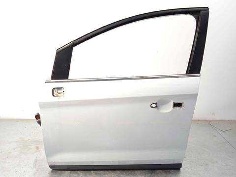Puerta Delantera Izquierda Ford Kuga TREND 136CV 100KW