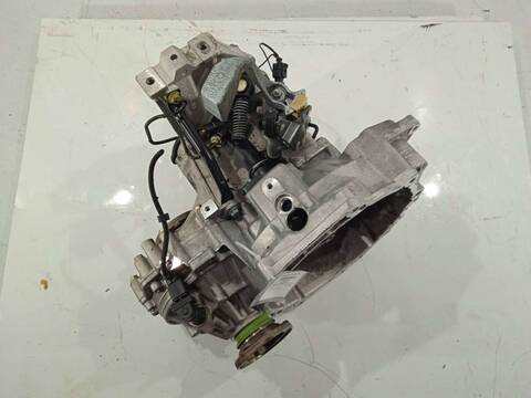 Foto 2ª: Caja Cambios Skoda Octavia 1.9 TDI BERLINA 90CV 66KW [AGR] (2000)