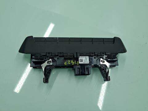 Foto 4ª: Mando Multifuncion Audi A1 30 TFSI BASICO 116CV 85KW [DKRF] (2020)