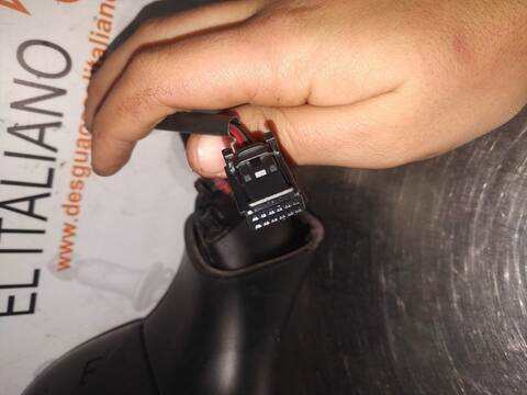 Foto 4ª: Retrovisor Izquierdo Renault Clio TECHNOFEEL 90CV 66KW [H4BB4] (2015)