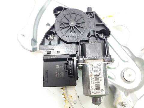 Foto 3ª: Elevalunas Eléctrico Delantero Derecho Renault Scenic DYNAMIQUE 110CV 81KW [K9K JB] (2011)