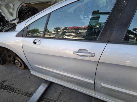 Puerta Delantera Izquierda Peugeot 308 SPORT 90CV 66KW