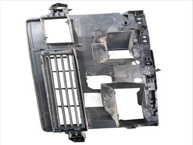 Foto 3ª: Paragolpes Delantero Renault Megane 1.3 TCE 140 B9NB) HATCHBACK IV HATCHBACK B9A/M/N_) (2015)