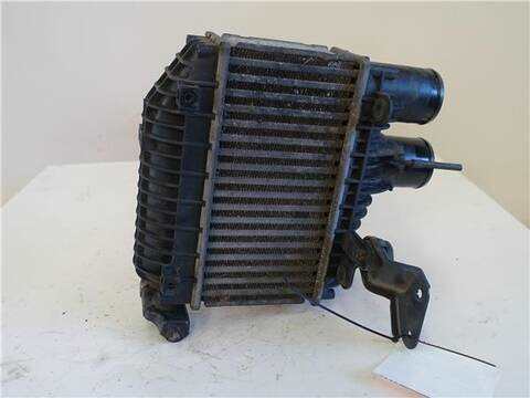 Foto 2ª: Intercooler Toyota Avensis 2.0 D4-D EXECUTIVE BERLINA 5-PTAS.) 116CV 85KW [1CD-FTV] (2003)