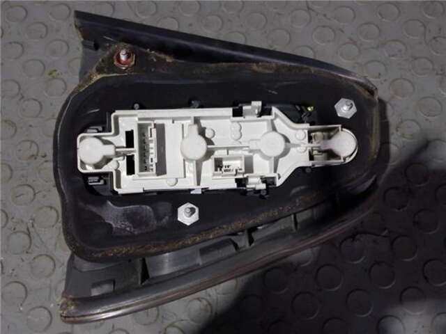 Foto 3ª: Piloto Trasero Izquierdo Bmw Serie 3 315 1.8 316TI [1.8 LTR. - 85 KW 16V] [N42B18A G]