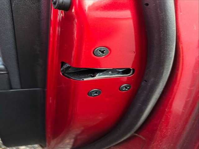 Cerradura Puerta Delantera Derecha Mazda 3 PE BERLINA