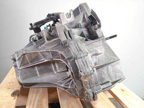 Foto 4ª: Caja Cambios Renault Captur 1.2 TCE J5AU) 132CV 97KW (2018)