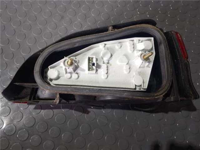 Foto 3ª: Piloto Trasero Izquierdo Peugeot 106 1.1 RALLYE [1.1 LTR. - 44 KW] [HDZ]