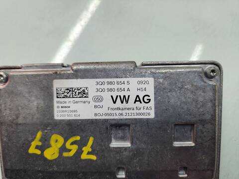 Foto 3ª: Centralita Motor ECU Volkswagen T-Roc 2.0 TDI 150CV 110KW [DTTC] (2021)
