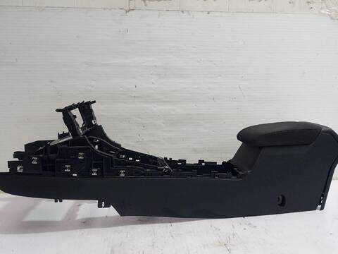 Foto 2ª: Consola Central Volkswagen Golf COMFORTLINE BLUEMOTION AUT. 150CV (2013)