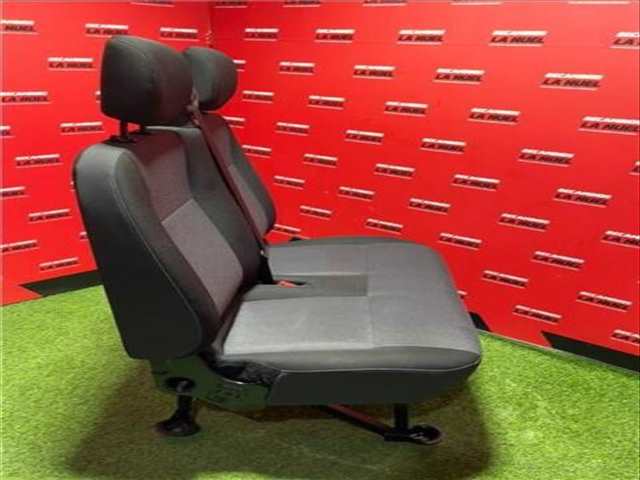 Asiento Delantero Derecho Renault Master L2H2 HKA 3 5TDCI DIESEL CAT 150CV 110KW FURGON