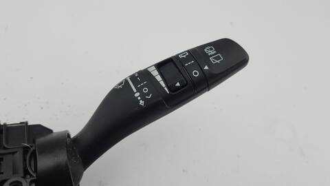 Foto 3ª: Mando Multifuncion Kia Carens BASIC 135CV 99KW [G4FD] (2015)