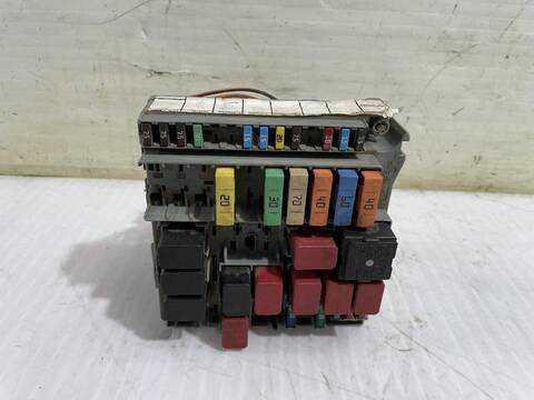 Foto 3ª: Caja Reles Fusibles Fiat 500 ANIVERSARIO 69CV [169A4000] (2009)