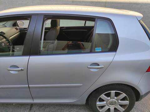 Puerta Trasera Izquierda Volkswagen Golf BKC