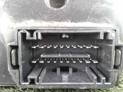 Foto 3ª: Caja Reles Fusibles Jeep Compass 1.4 MULTIAIR 4X4 170CV 125KW [552 63 623] (2018)