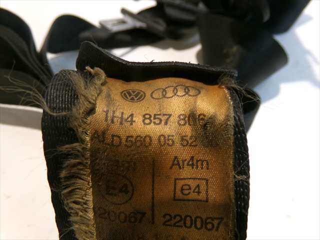 Foto 4ª: Cinturón Trasero Derecho Volkswagen Golf 1.6 G SERIE 3 ,1992-1998 [ABU] (1993)