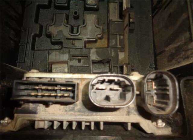 Foto 2ª: Centralita Direccion Asistida Citroen C2 1.4 HDI [8HX (DV4TD)]