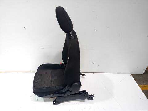 Foto 3ª: Asiento Delantero Derecho Mitsubishi ASX MOTION 4WD 116CV 85KW [4N13] (2014)