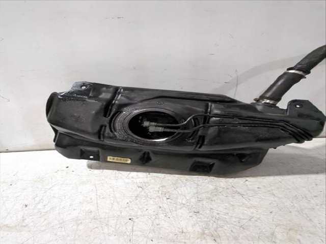 Foto 3ª: Deposito de Combustible Peugeot 107 1.4 HDI 54CV [8HT (DV4TD)] (2005)