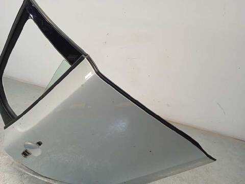 Foto 3ª: Puerta Trasera Derecha Volvo V40 2.0 DIESEL CAT 120CV 88KW [D4204T8] (2016)