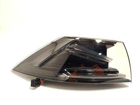 Piloto Trasero Izquierdo Peugeot 508 PSE HYBRID4 360 F35GBT) 200CV 147KW