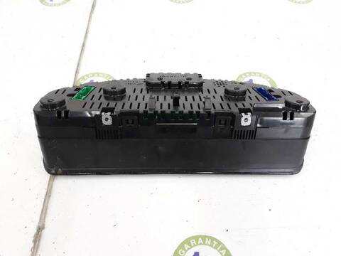 Foto 3ª: Cuadro de Instrumentos Volkswagen Transporter 1.9 TDI 105CV T5 [AXD] (2003)