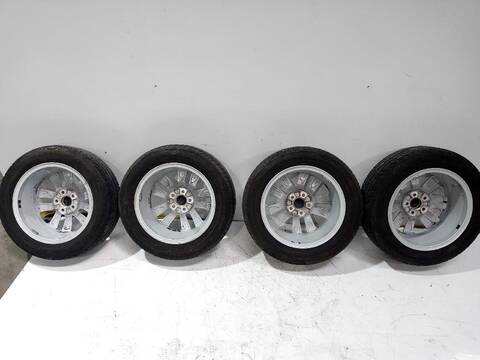 Foto 2ª: Juego LLantas Volkswagen Polo ADVANCE BLUEMOTION 90CV [CUSB] (2014)