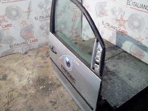 Foto 3ª: Puerta Delantera Derecha Volkswagen Caddy 60CV 44KW