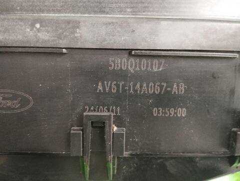 Foto 2ª: Caja Reles Fusibles Ford Focus 1.6 TDCI CAT 116CV [T1DA] (2010)