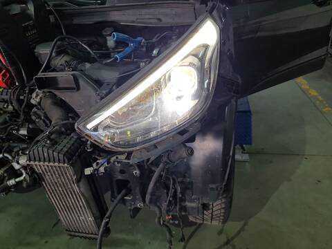 Foto 2ª: Faro Izquierdo Hyundai ix35 1.7 CRDI 116CV 85KW [D4FD] (2015)