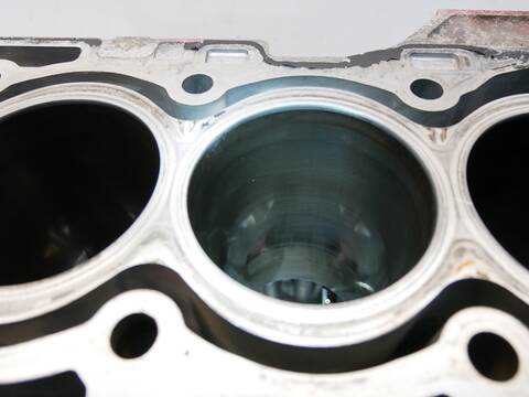 Bloque Motor Toyota Avensis 124 - 126 CV