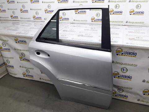 Foto 3ª: Puerta Trasera Derecha Mercedes Clase ML 280 3.0 CDI 190CV 7V [642940] (2005)
