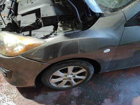 Aleta Delantera Izquierda Mazda 3 Y6 BERLINA