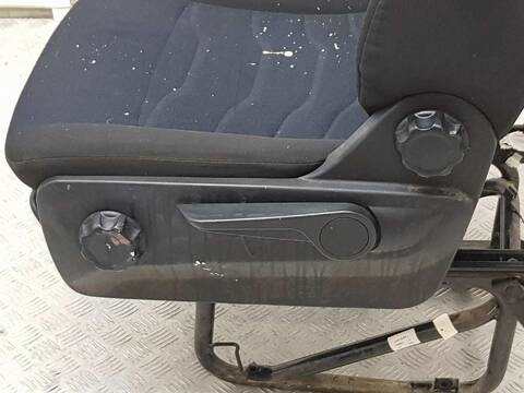 Foto 3ª: Asiento Delantero Izquierdo Iveco Daily 3.0 D 146CV 80KW [F1CGL411A] (2011)