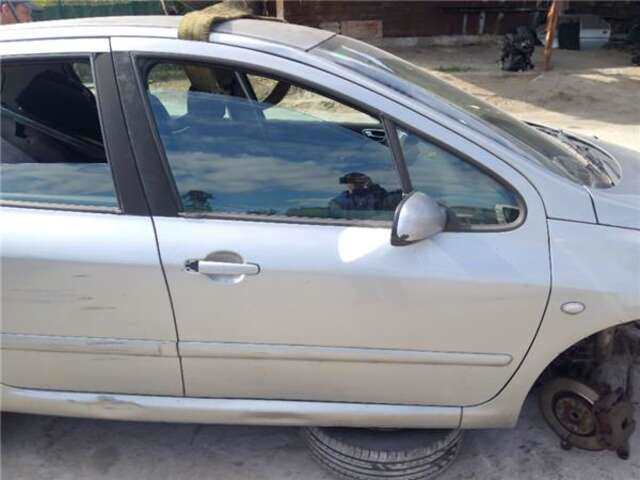 Puerta Delantera Derecha Peugeot 307 1.6 16V