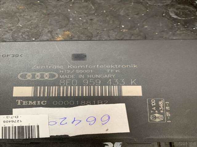 Foto 2ª: Modulo Confort BCM Audi A4 1.9 TDI130CV/96KW AVANT BERLINA [AWX] (2001)