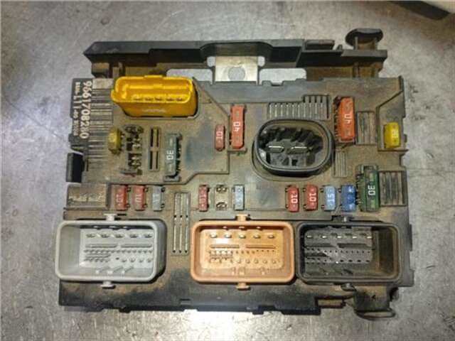 Caja Reles Fusibles Peugeot 307 2.0 [2.0 LTR. - 100 KW 16V HDI FAP]
