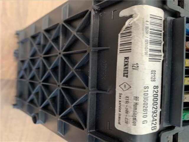 Foto 2ª: Centralita BSM Renault Scenic 1.9 DTI AUTHENTIQUE [1.9 LTR. - 59 KW DTI DIESEL] I (JA...)(1999-_) [f9q q7]